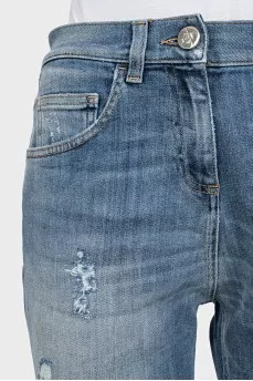 Skinny jeans decorated with mesh