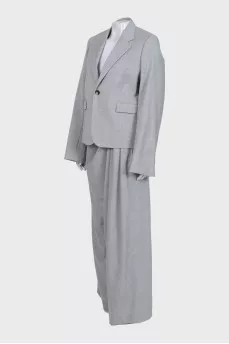 Gray suit with voluminous wool trousers