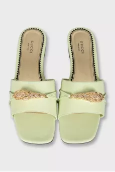 Leather flip-flops with signature decor