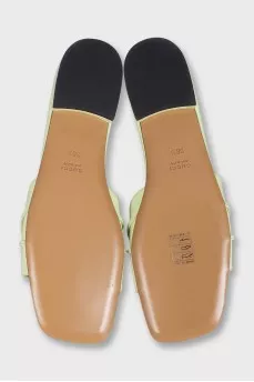 Leather flip-flops with signature decor