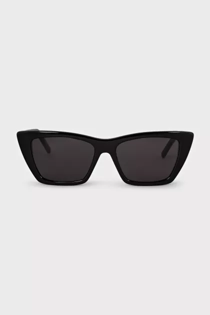 Solid color cat eye sunglasses