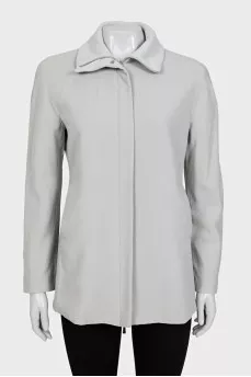 Straight jacket with a zipper