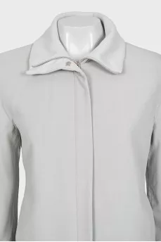 Straight jacket with a zipper