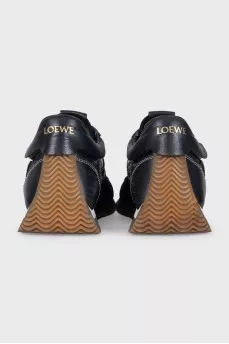 Кросівки чорного кольору Flow Runner