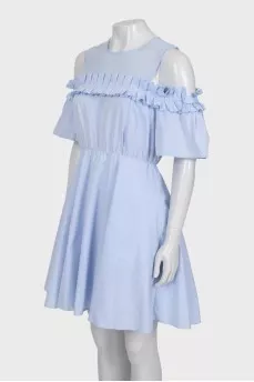 Light blue fitted off-shoulder dress
