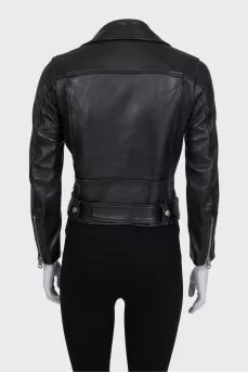 Cropped leather jacket with a diagonal zipper