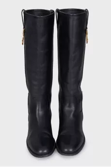 Шкіряні чорні чоботи з золотистим лого