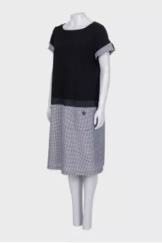 Black straight-cut dress with patch pockets