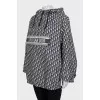 Ветровка кроя oversize в фирменный принт