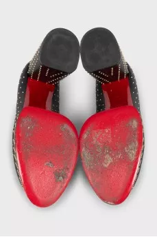 Leather shoes with gold-colored heels