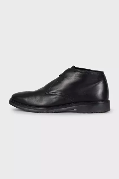Men's black shoes with fur