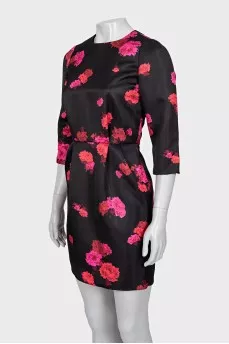 Fitted dress in pink print