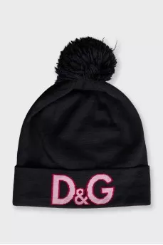 Black wool hat with logo