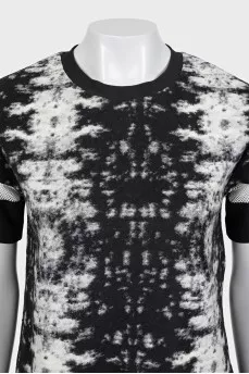 Black and white straight-cut T-shirt