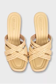 Oahu mules with tag