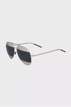Sunglasses with mirrored inserts