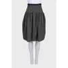 Full wool skirt with a zipper