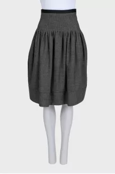 Full wool skirt with a zipper