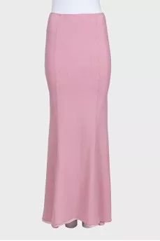Pink silk skirt with a straight cut
