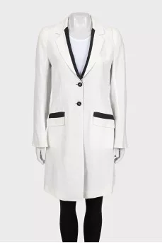 White straight-cut coat with pockets