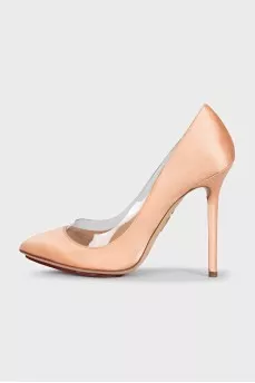 Beige shoes with silicone inserts