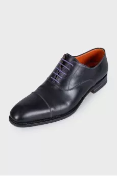 Men's leather shoes with contrasting laces