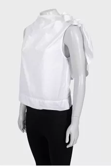 White straight-cut blouse
