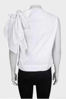 White straight-cut blouse
