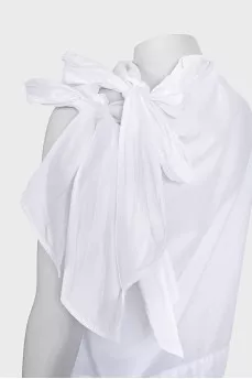White straight-cut blouse