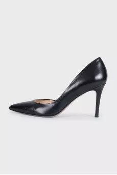 Black leather pumps