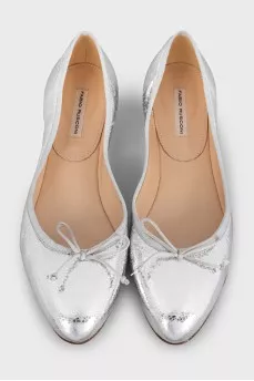 Silver leather ballet flats with a bow