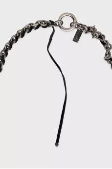 Pendant with a massive chain