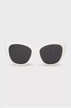 Grand white sunglasses