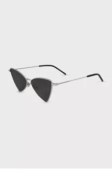 Triangular sunglasses with silver frames