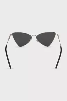 Triangular sunglasses with silver frames