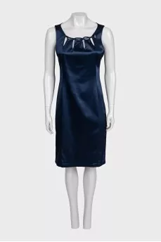 Fitted dress with a decorated zipper top