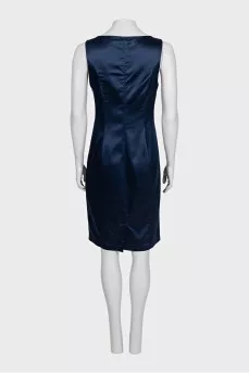 Fitted dress with a decorated zipper top
