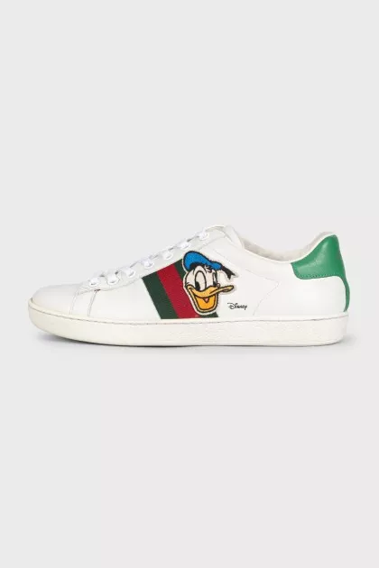 Кеды белого цвета Ace by Gucci x Disney