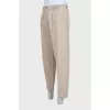 Men's straight-cut trousers with pockets