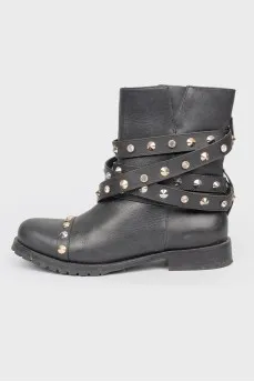 Boots with metal spikes