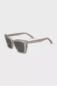 Cat eye sunglasses with clear frames