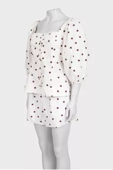 White suit with printed shorts