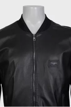 Men's black leather jacket with a zipper