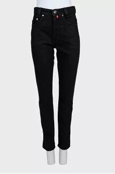 Black jeans with an accent jacron