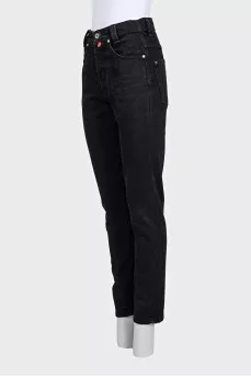 Black jeans with an accent jacron