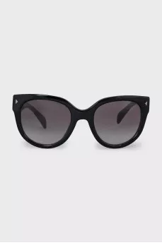 Black sunglasses with gradient lens