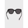 Black sunglasses with gradient lens