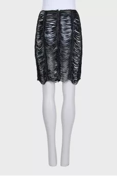 Skirt decorated with fringe