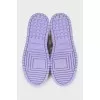 High-top leather sneakers with a contrasting sole