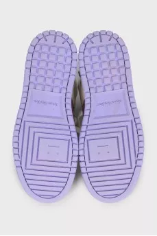 High-top leather sneakers with a contrasting sole